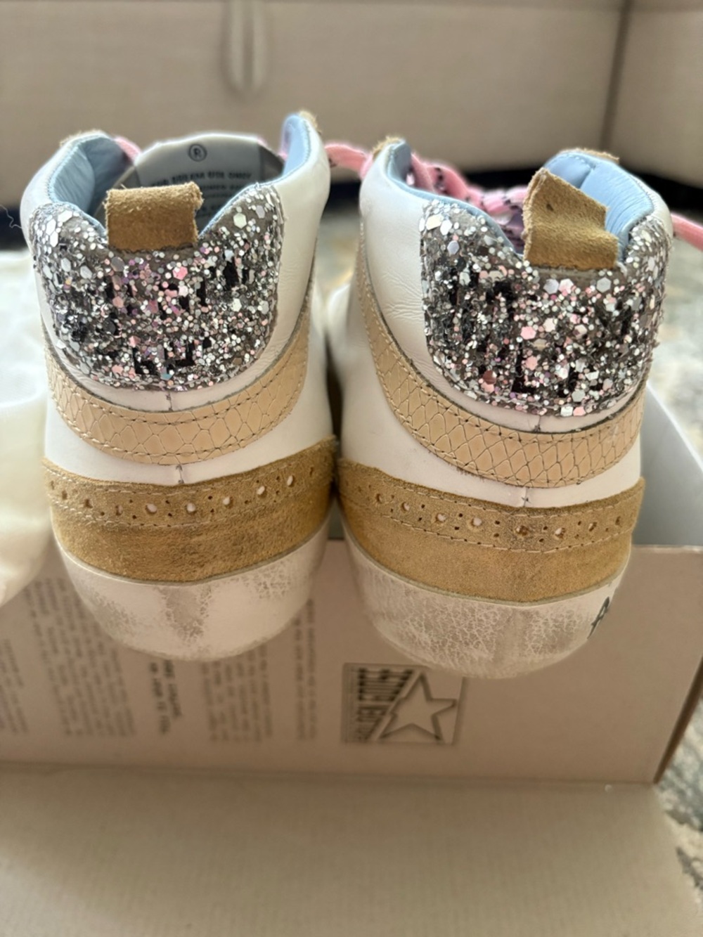 Golden Goose Midstar Low-Top Sneakers in White with neutral wing tip - Picture 3 of 4